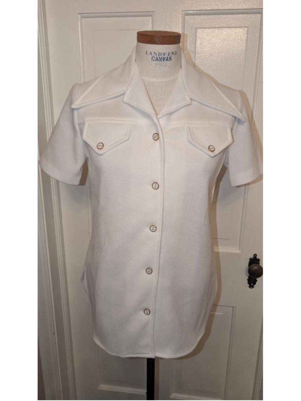 deadstock 1970s White Button Down Shirt with huge dagger collar Size 12